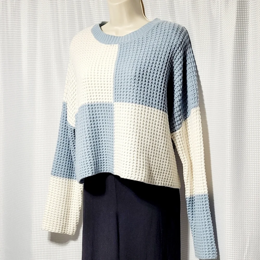 Blue & White Colorblock Cropped Oversized Waffle Knit Sweater Women's (XL - 1X)